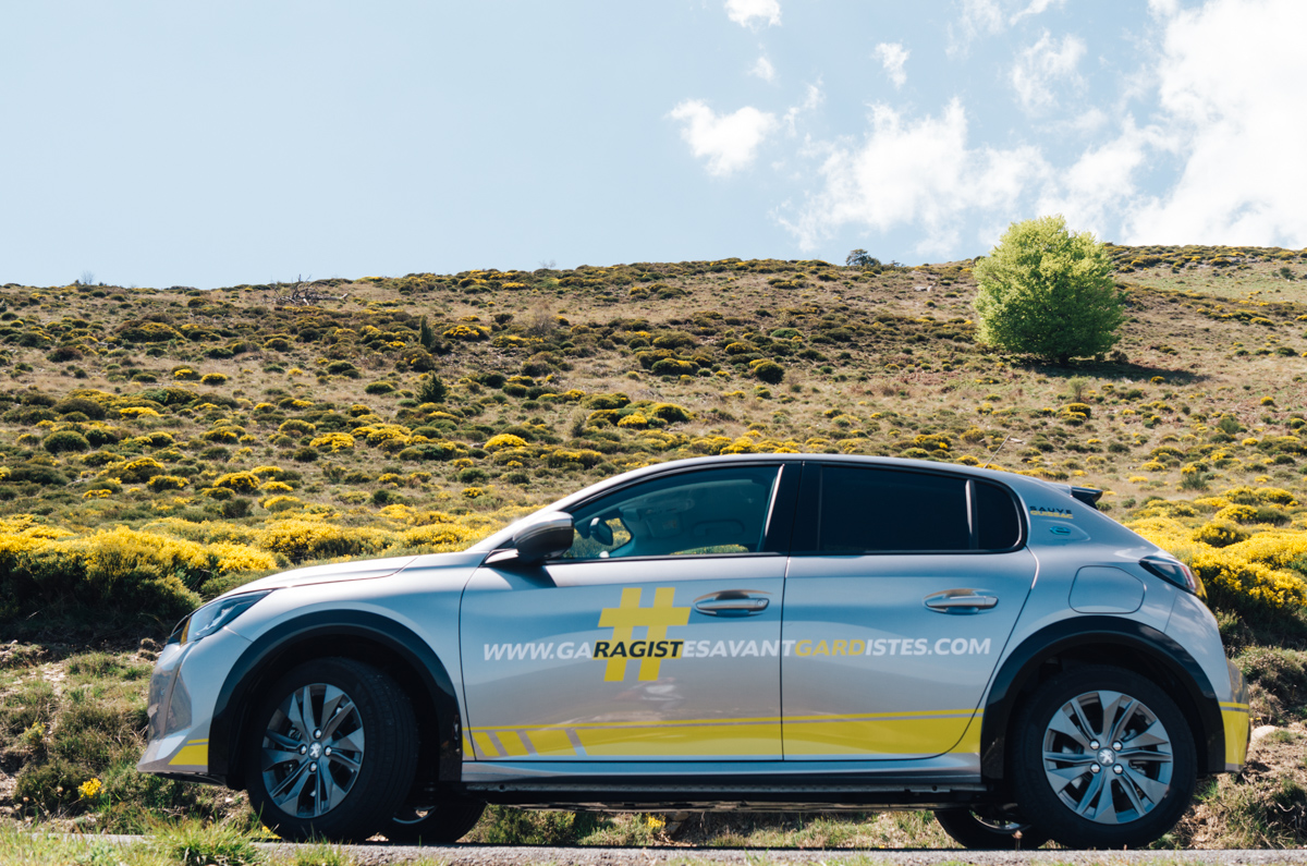 Road trip électrique en voiture de courtoisie Peugeot e-208 #GaragistesAvantGardistes !